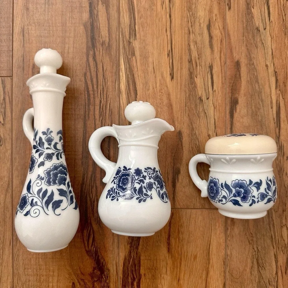 Vintage Avon Blue Floral White Glass 3‎ Pc Cruet Vanity Set w/ Stoppers